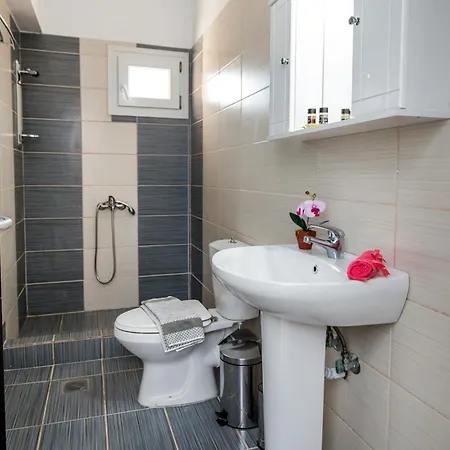 Apartament House Litsa 2 In